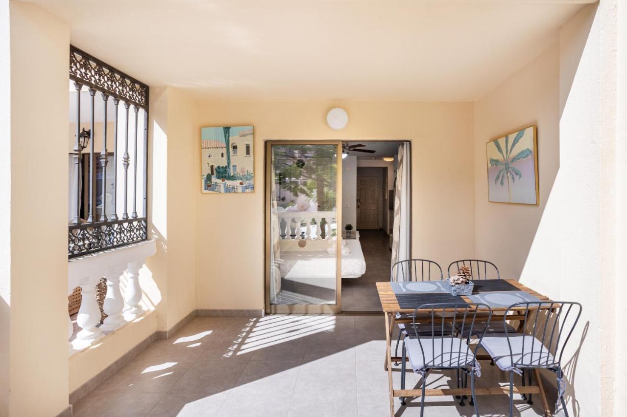 Castle Harbour Samuel'S Studio Flat By Lovetenerife Los Cristianos  Bagian luar foto
